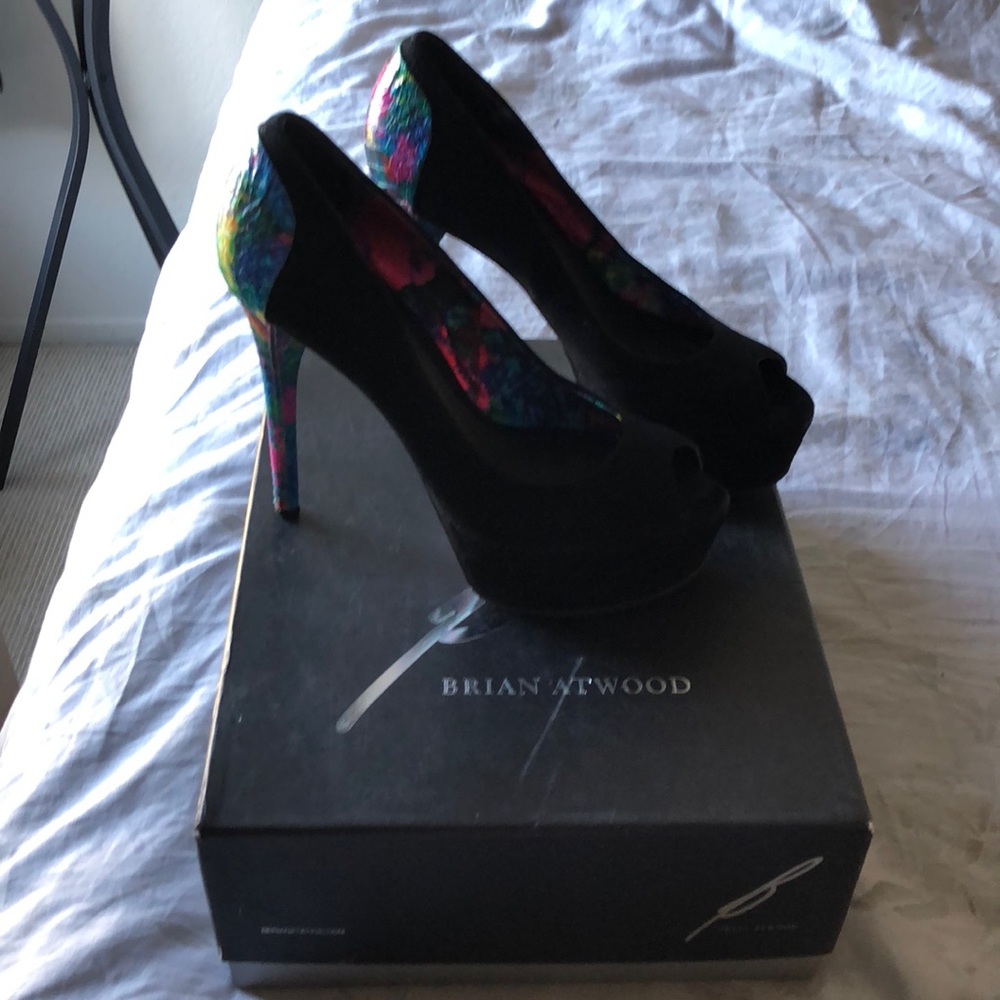 Brian Atwood BFBlayne pumps size 6 M